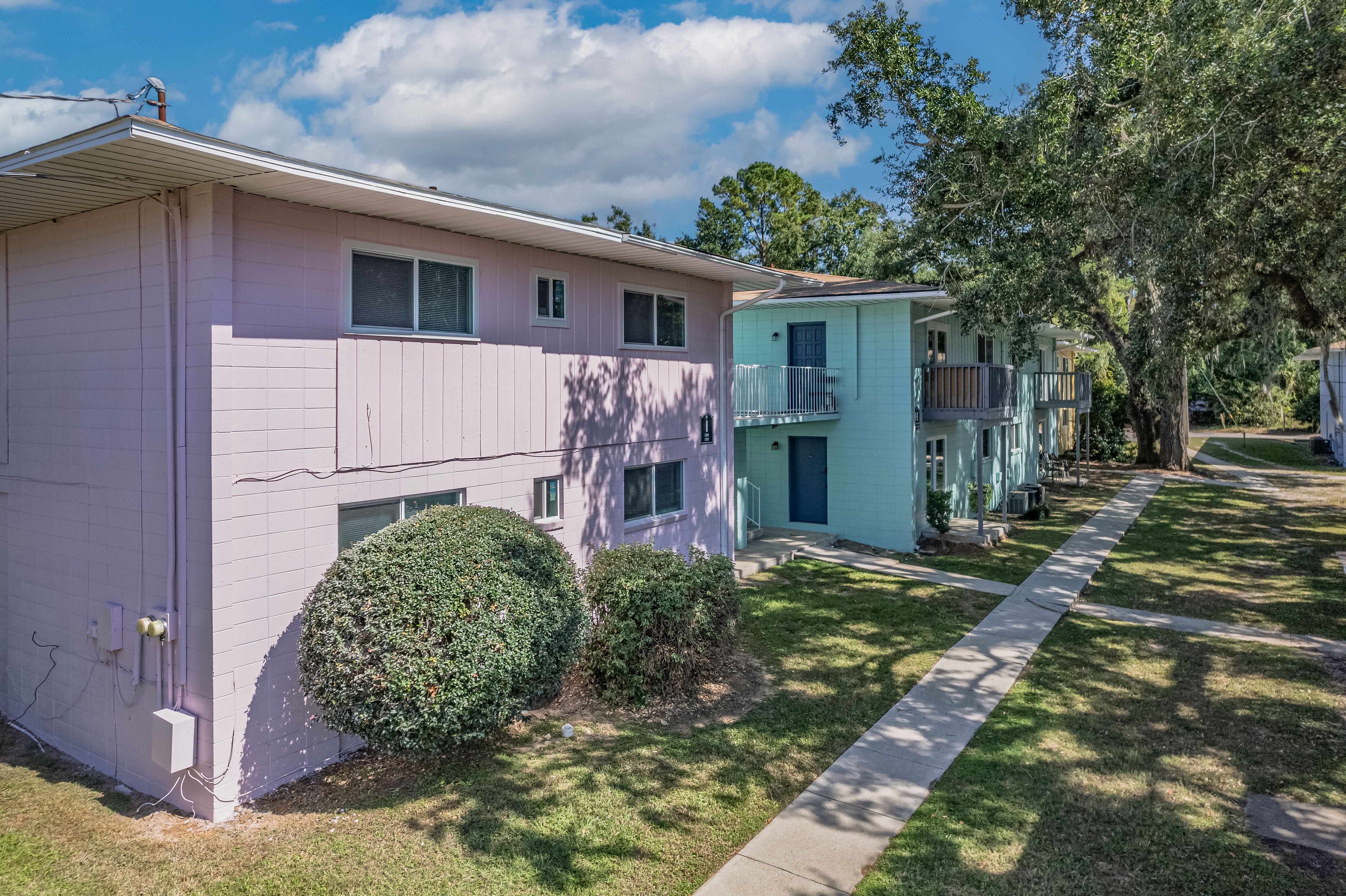 Walking Path at Serenity Place Central, Tallahassee, Florida